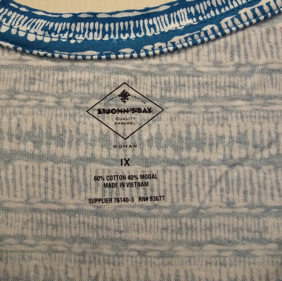 St. John's Bay Blue and White Patterned Short Sleeve Top 1X - Picture 2 of 6